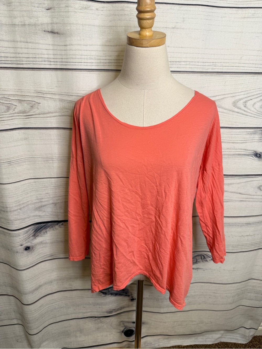 Velvet by Graham & Spencer Coral Scoop Neck 3/4 Sleeve Top - Light Coral